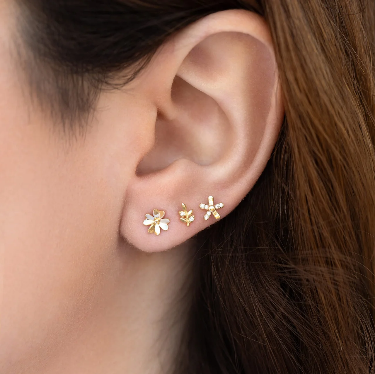 14k Solid Gold Cottage Ivy Studs – Bild 2
