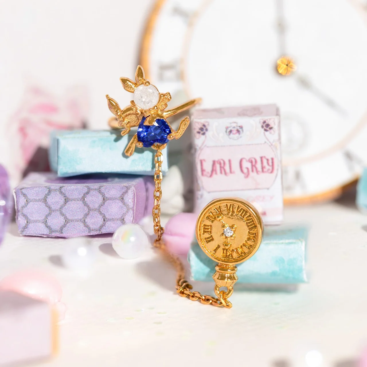 Disney Alice in Wonderland White Rabbit Earring + Ear Cuff – Bild 3